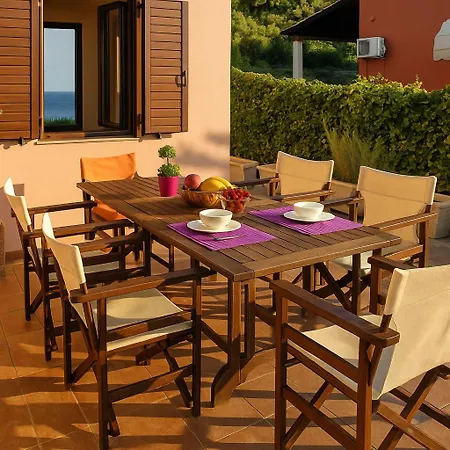 Yucca - Garden Haven Retreat Skafidia